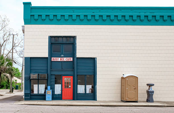 Best Porta potty delivery and setup  in Colon, MI